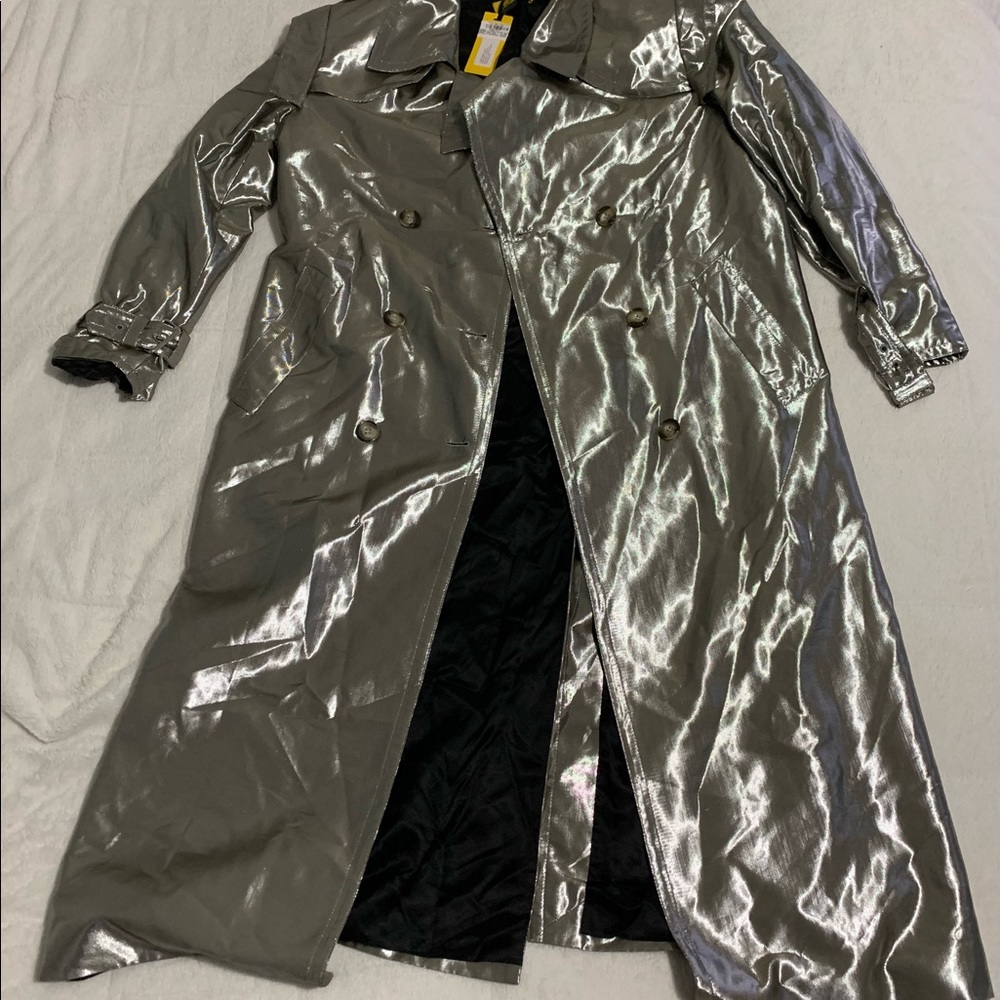Dundas Silver Oversized Metallic Silver Roby Taffeta Trench Coat - Missing Belt